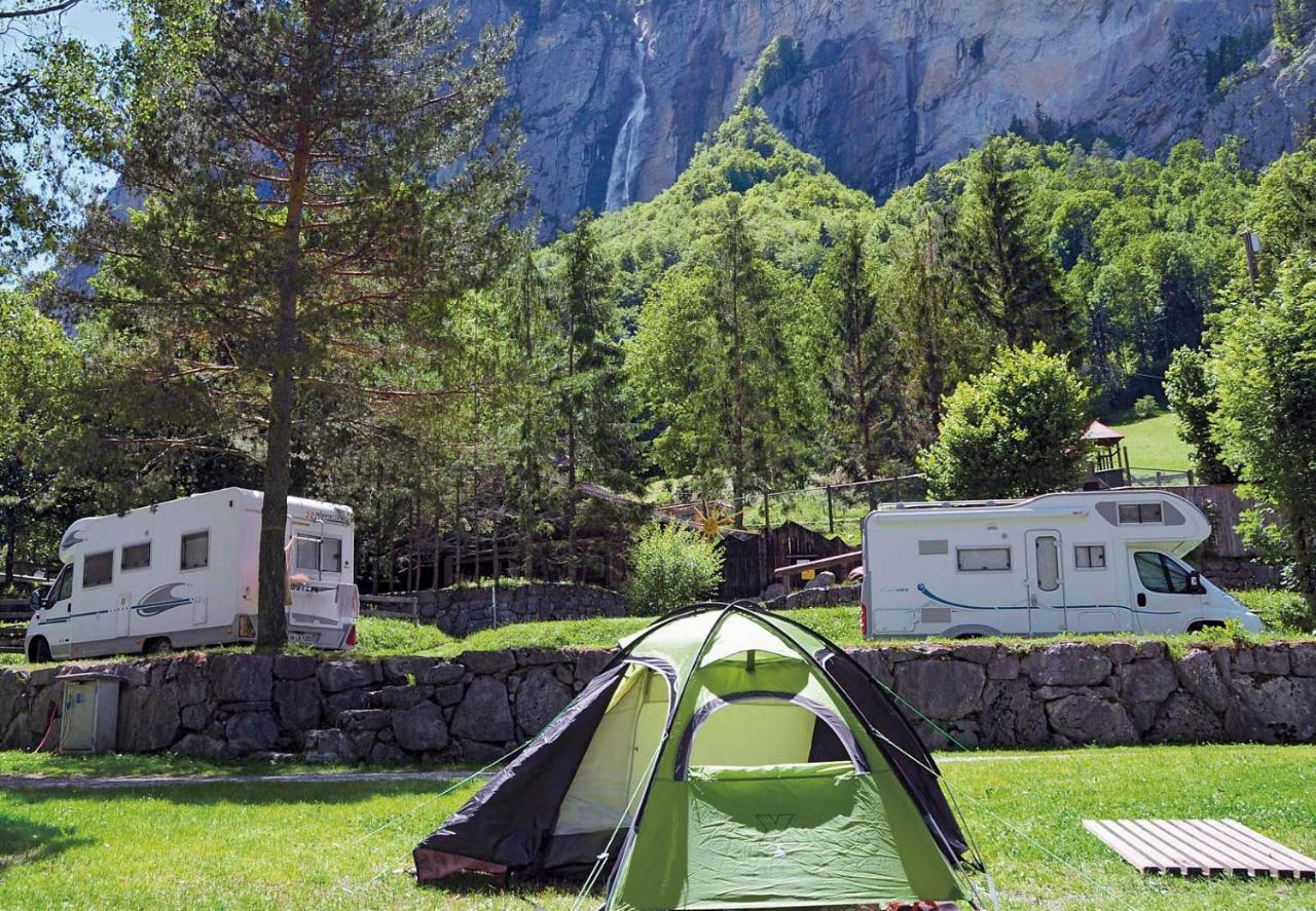 Отель Camping Jungfrau Лаутербруннен Экстерьер фото