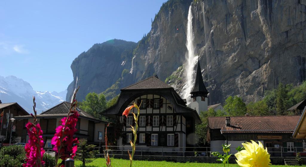 Camping Jungfrau Лаутербруннен Экстерьер фото